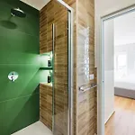 Apartamento At Twenty-one - New Exclusive Panoramic Views! Nápoles