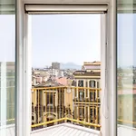 At Twenty-one - New Exclusive Panoramic Views! * Nápoles