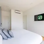 Apartamento At Twenty-one - New Exclusive Panoramic Views! Nápoles