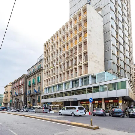 Apartamento At Twenty-one - New Exclusive Panoramic Views! Nápoles