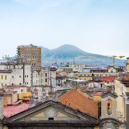 Daire At Twenty-one - New Exclusive Panoramic Views! *