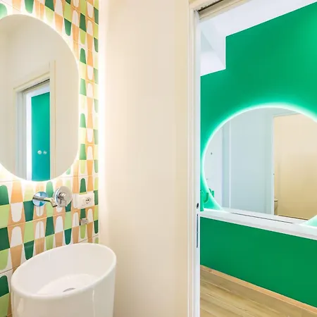 At Twenty-one - New Exclusive Panoramic Views! Appartement